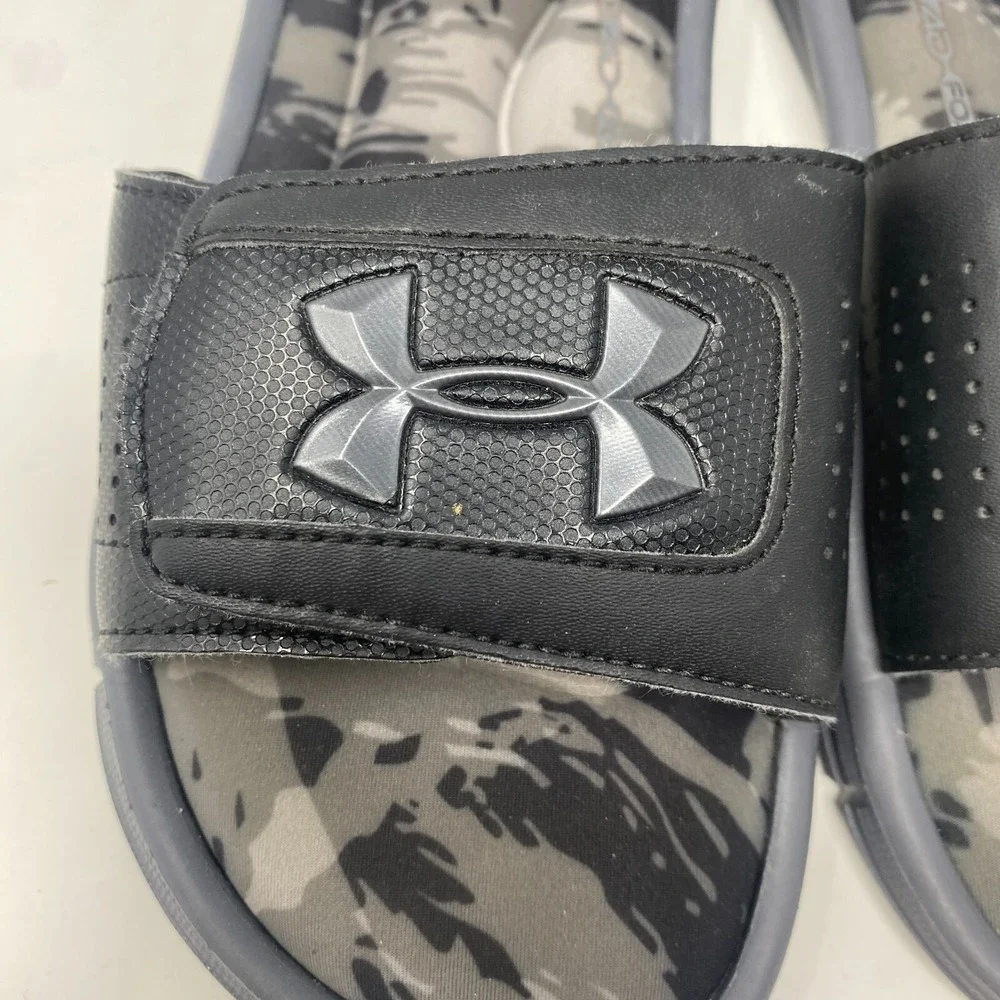 Under‎ Armour Black & Gray Camo Slides Youth Size 4Y Foam Flip Flops Sandals